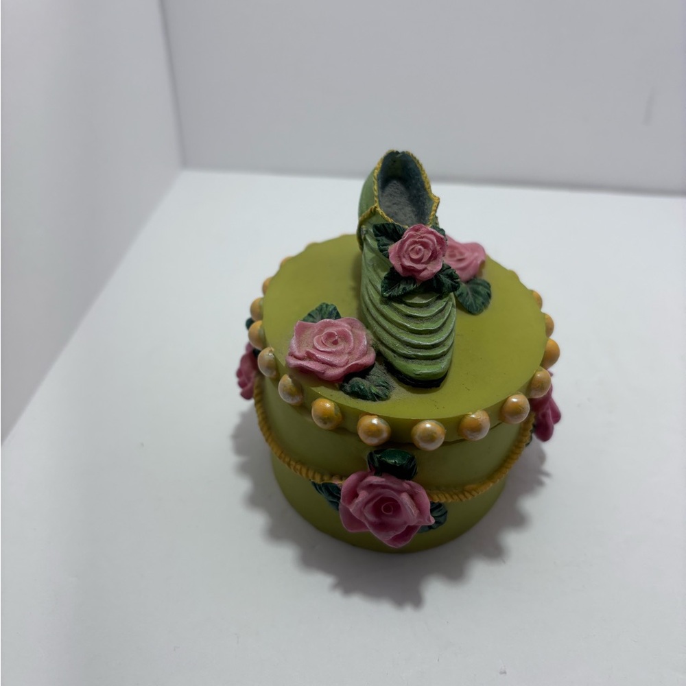 Whimsical Green and Pink Floral Heels‎ container. - Picture 2 of 5